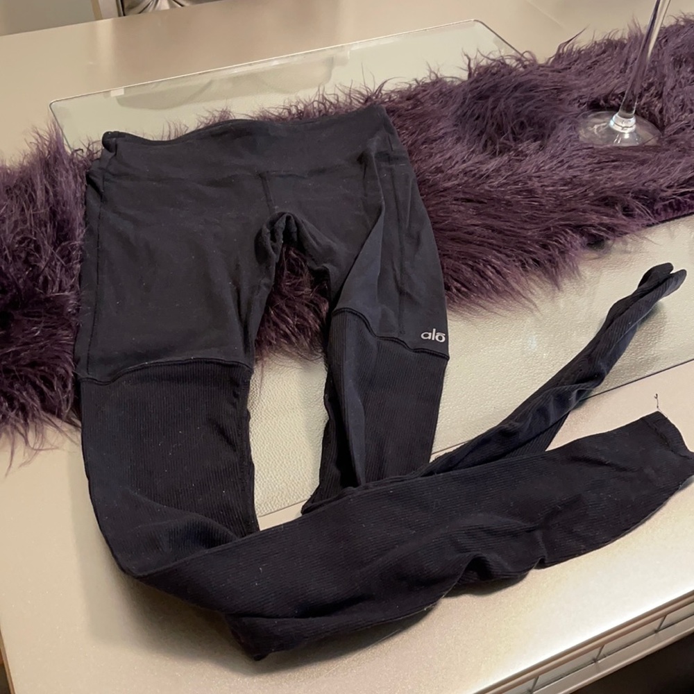 Alo Goddess Leggings